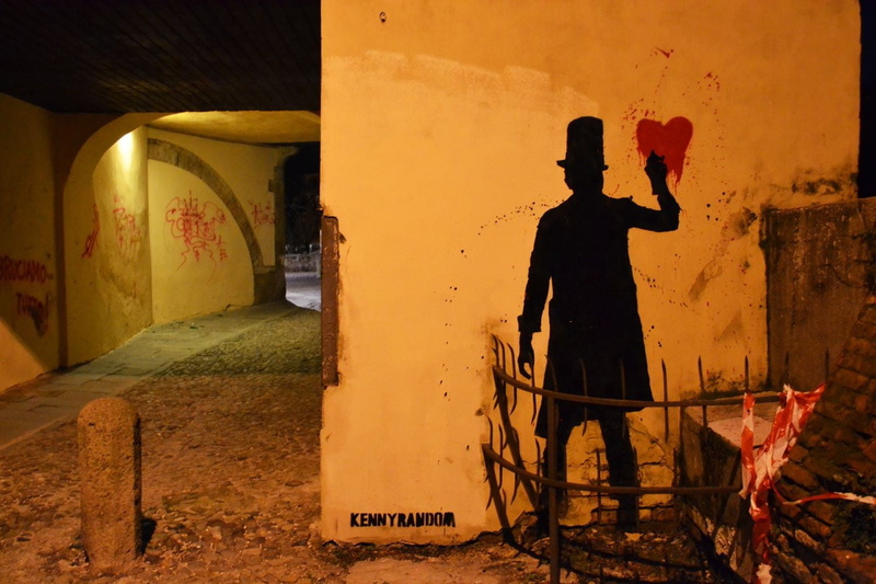 abandoned, dirty, painting, dark, wall - Building Feature, holding, horror, ancient, built Structure, building, indoors, spooky, people, lifestyles, architecture