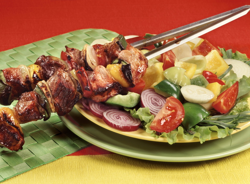 cooking, appetizer, lettuce, dish, freshness, beef, close-up, kebab, pork, indoors, grilled, still life, healthy Eating, spice, serving size, refreshment