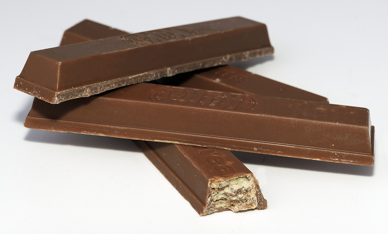 temptation, candy, unhealthy eating, nibble, sweet, cocoa certificate, chocolate, food and drink, food-photography, candy bar, indoors, eat, white background