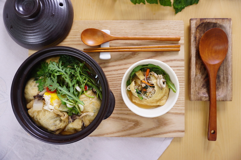 2K, ready-to-eat, cooking, wine side dishes, chopsticks, tang fish cakes, fish cake, spoon, korean food, food photography, soy sauce, wellbeing, kitchen utensil