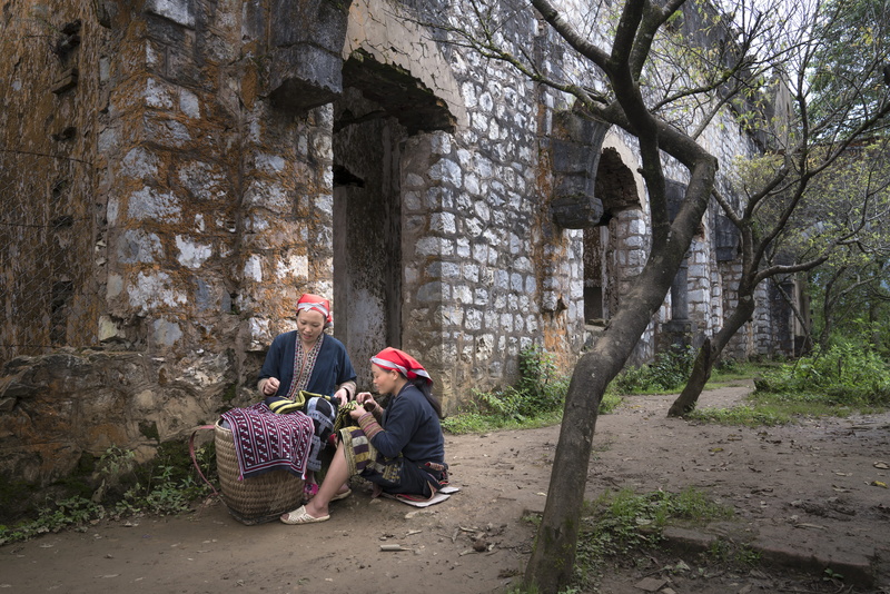 clothing, concrete, nation, happy, barrel, besides, family, daytime, group of people, decorate, daughter, day, two, the hat, minority, abandoned, lifestyles