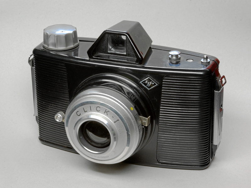 photography Themes, man made, photo, click i, gray, black, old-fashioned, equipment, close, white background, lens, flash, chrome, metal, recording, camera - Photographic Equipment