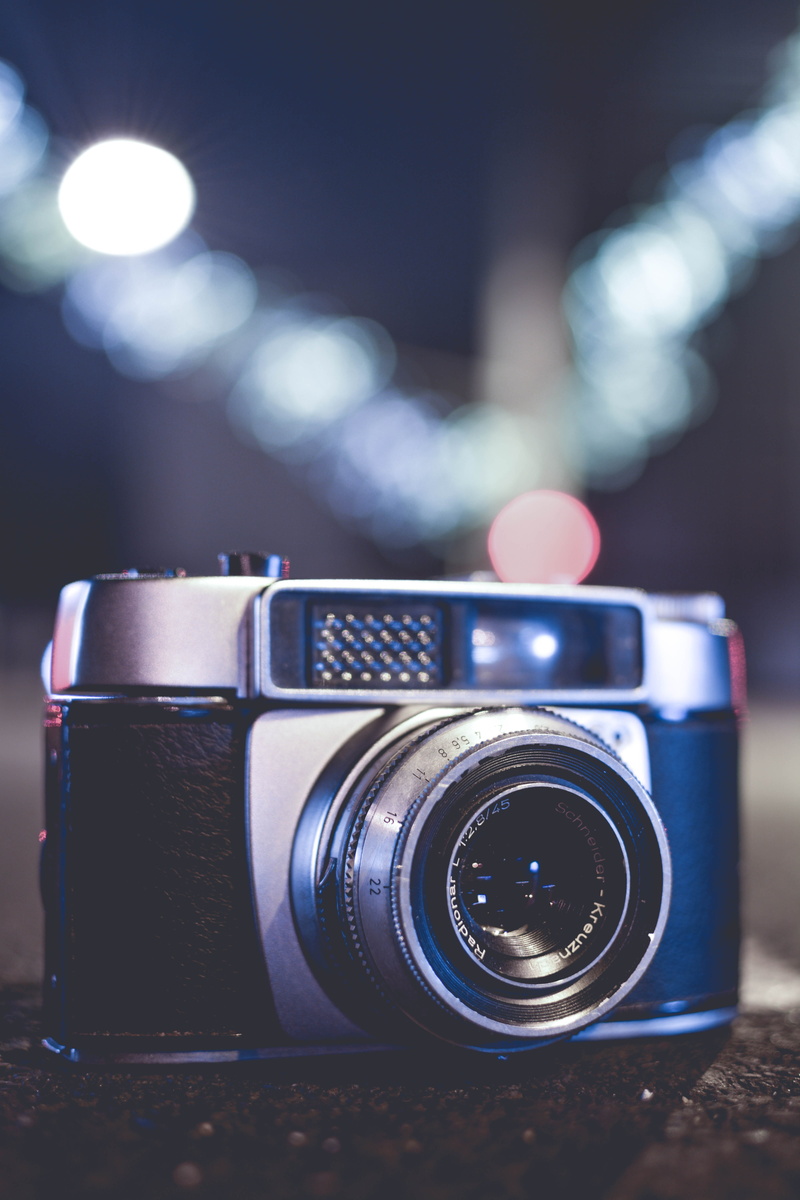 technology, holding, focus on foreground, shutter, focus, camera, photography themes, modern, sparkle, 5K, aperture, retro, camera - photographic equipment