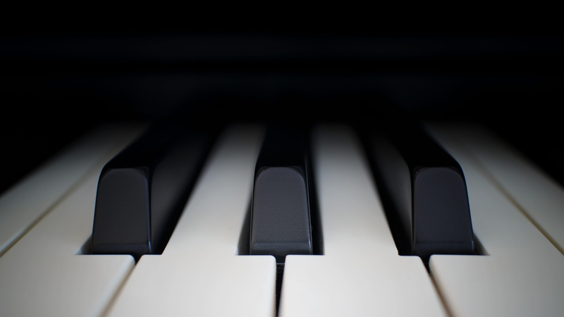 white, keyboard, black color, closeup, piano, bokeh, high angle view, grand piano, white color, electrical equipment, keys, music, close-up, black, black and white