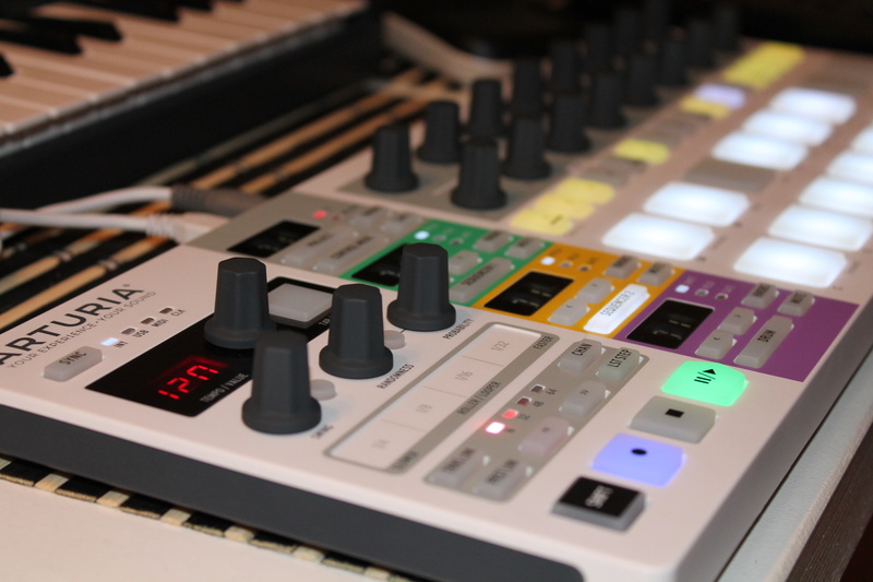 complexity, mixing, knob, sound recording equipment, music, studio, indoors, technology, control, electrical equipment, control panel, push button, equipment