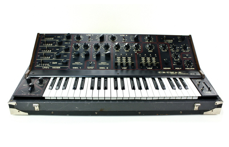 keyboard instrument, music, crumar ds2, vintage synthesizer, equipment, musical equipment, cut out, white color, sound, single object, silver colored, piano