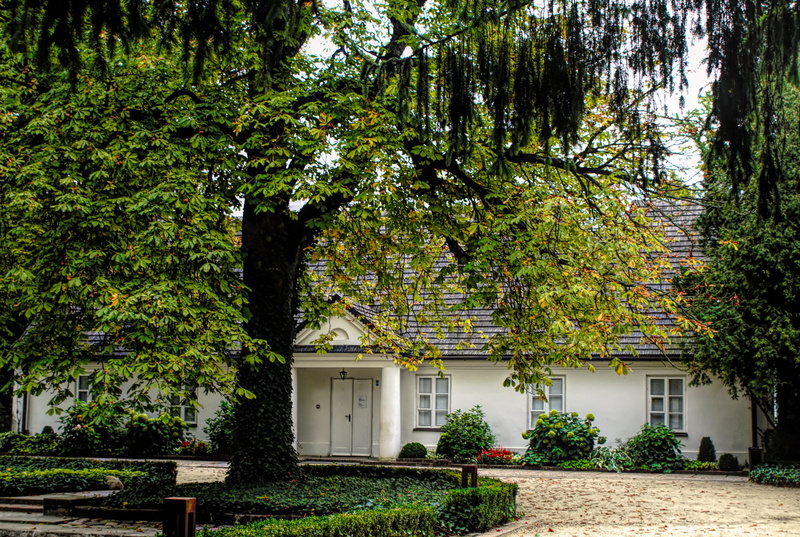 poland, personality, music, beauty in nature, architecture, day, composer, żelazowa wola, plant, house, building, plant part, 5K, tree trunk, no people