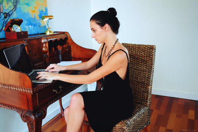 portrait, artist, fashion, women, one person, piano key, sitting, lifestyles, pianist, music, young adult, adult, model, grand piano, black dress, beautiful woman
