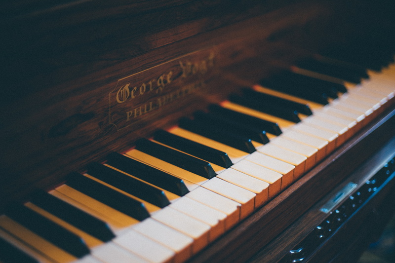 arts And Entertainment, keyboard, blur, close-up, art, playing, entertainment, single Object, music, full frame, piano, pianos, musical Instrument, audio equipment