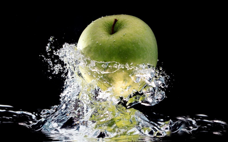 apple, fresh, green, 2560x1600, splash, water, fruit, photography, 2K