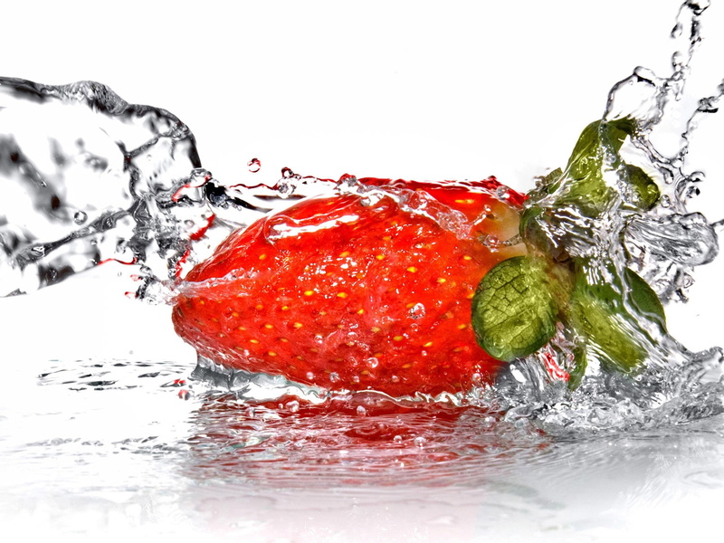 high-speed photography, macro, food, 2K, healthy Eating, fruit, drop, refreshment, isolated, ripple, splashing, flowing Water, purity, backgrounds, indoors