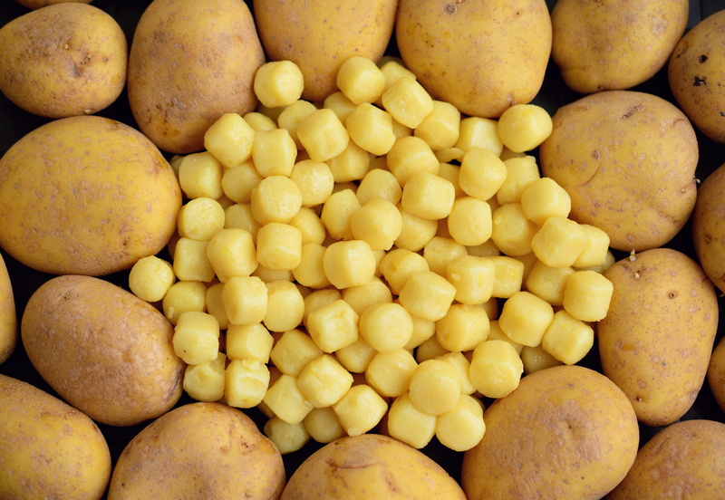 vegetable, cook, potatoes, food and drink, eat, no people, pile, market, freshness, full frame, potato, bowl, wellbeing, fruit, still life, potato gnocchi