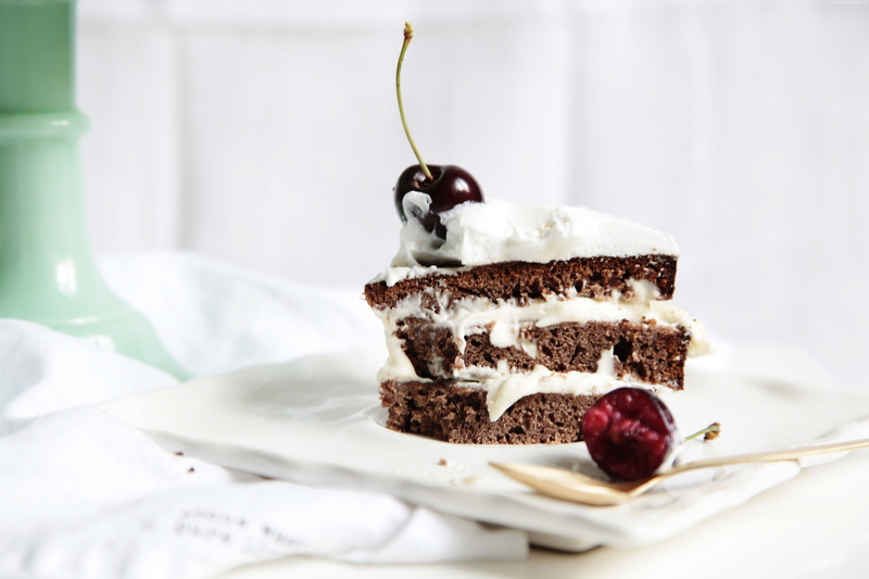 rum, cake, cream, sponge cake, 5K, cherry