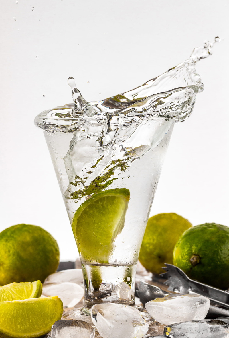 mojito, splashing, ice, 1080P, no people, water splash, sliced, cocktail, cool, indoors, juice, close-up, glass, splash, fresh, drinking glass, citrus fruit
