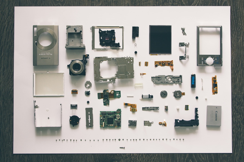 shoot, digital camera, chip, take to pieces, battery, component parts, technology, spare parts, connection, single parts, strip down, untack, circuit board