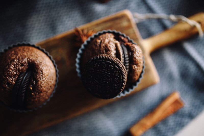 indoors, selective focus, Muffins, food, bakery, day, thread, food and drink, close-up, wellbeing, dessert, clothing, baked, still life, temptation, studio shot