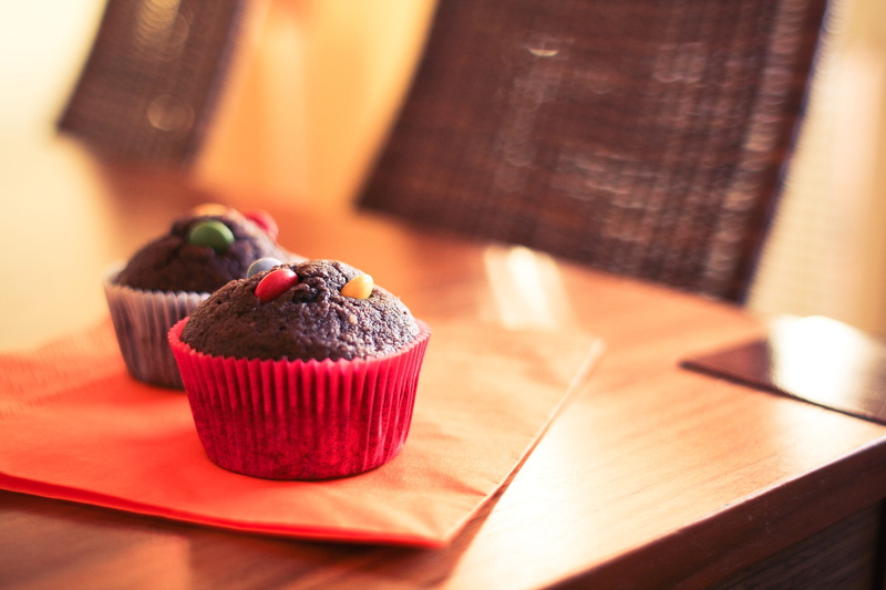 muffin, focus on foreground, chocolate, 4K, close-up, temptation, cake, icing, freshness, cupcake holder, pastry, snack, food and drink, sweet Food, no People