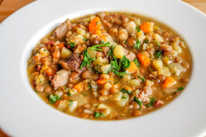 freshness, garnish, studio shot, food and drink, herb, healthy, bean, indian food, lentil soup, celery, meals, chick-pea, onion, bowl, food, spice, satisfaction