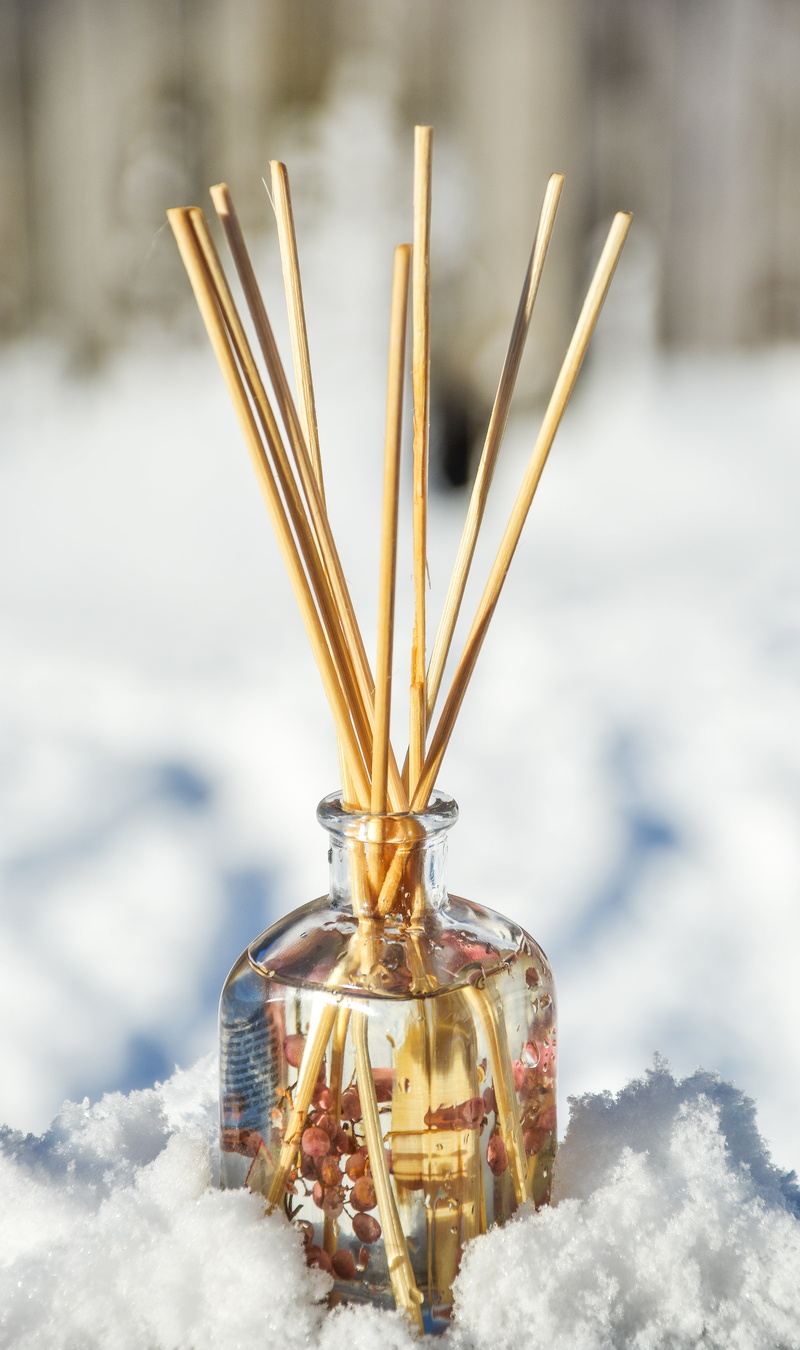 flower, herbs, healthy, fragrant, wooden, covering, glass, surrounded, relaxation, frozen, aroma, day, close-up, cold temperature, essence, bottle, religion
