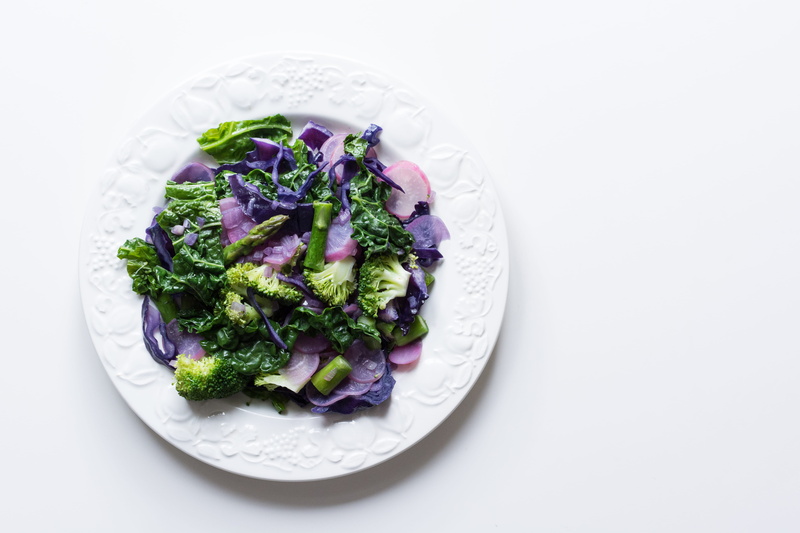 no People, vegetarian food, kale, indoors, purple, cut out, salad, food And Drink, green, close-up, high angle view, paleo, 5K, white color, spring, ready-to-eat