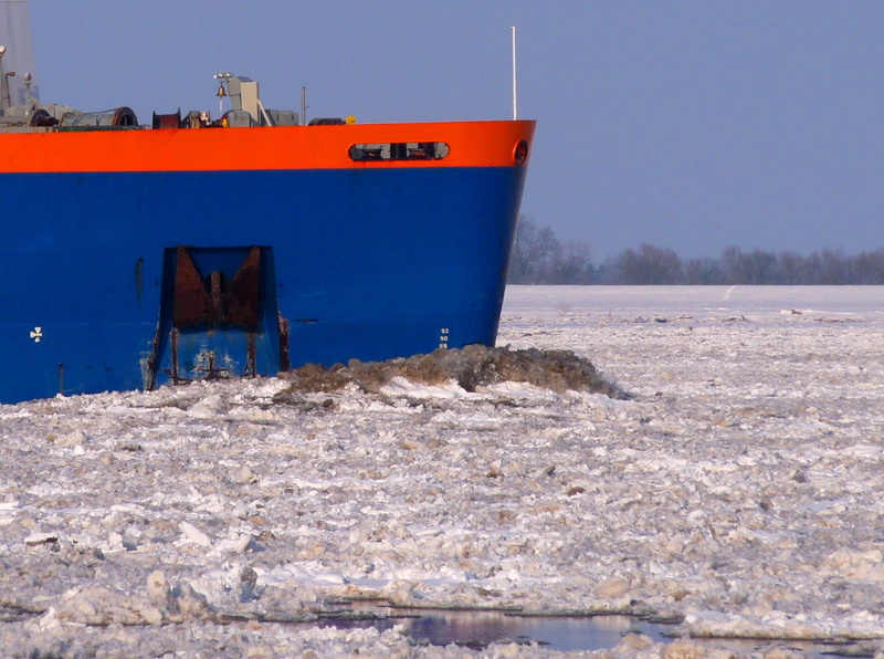 sky, nature, pollution, feeder, environmental issues, 1080P, technology, day, ice, ship, ship accessories, blue, compass, mode of transportation, elbe
