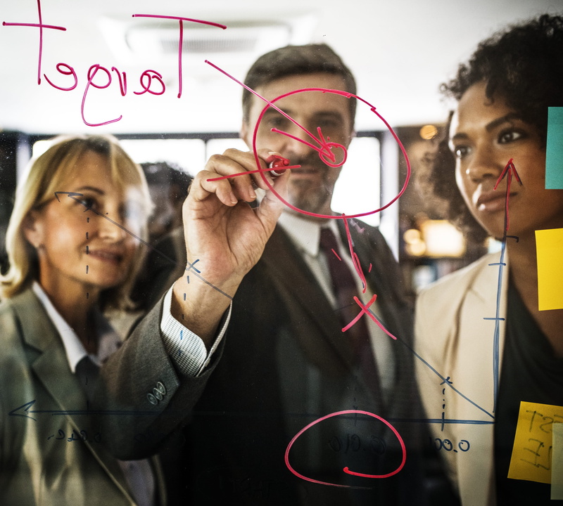 sticky notes, business person, corporate business, group, team, colleague, text, people, discussion, writing, management, women, man, analyzing, marketing
