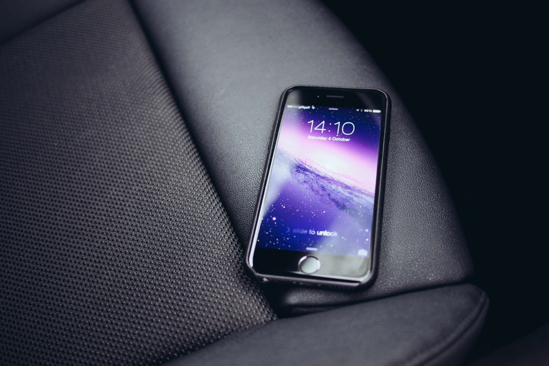 internet, touchscreen, unlock, close-up, time, portable information device, iphone 6, global communications, technology, text, device screen, mockup, smart phone