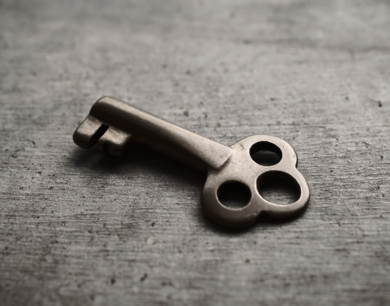 aggression, high angle view, brass, steel, dropped, missing, work tool, waiting, lost, safe, vital, key, focus on foreground, indoors, found