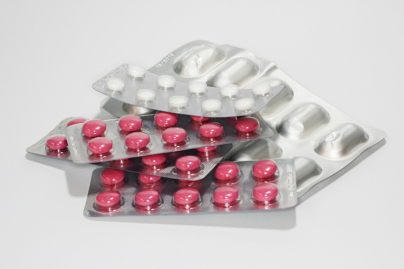 the pill, antibiotic, cure, choice, tablets, white, close-up, blister pack, no people, medicine, still life, variation, pill, blister, prescription medicine