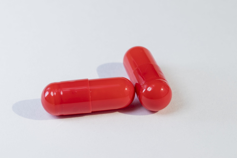 close-up, pills, painkillers, bottle, still life, about, remedy, painkiller, care, capsule, treatment, indoors, tablets, science, studio shot, 5K, pill