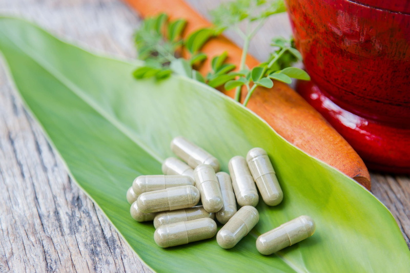 rustic, medical, 2K, green color, capsules, healthcare and medicine, vitamins, wellbeing, pill, no people, healthy lifestyle, plant, eating, mortar and pestle