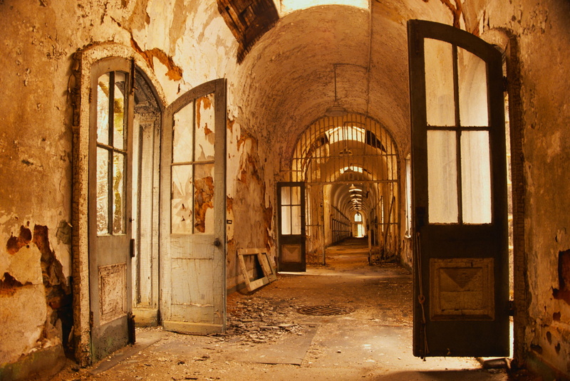architecture, run-down, 2K, the past, day, architectural column, prisons, damaged, deterioration, history, decline, building, corridor, old, arch, ruined