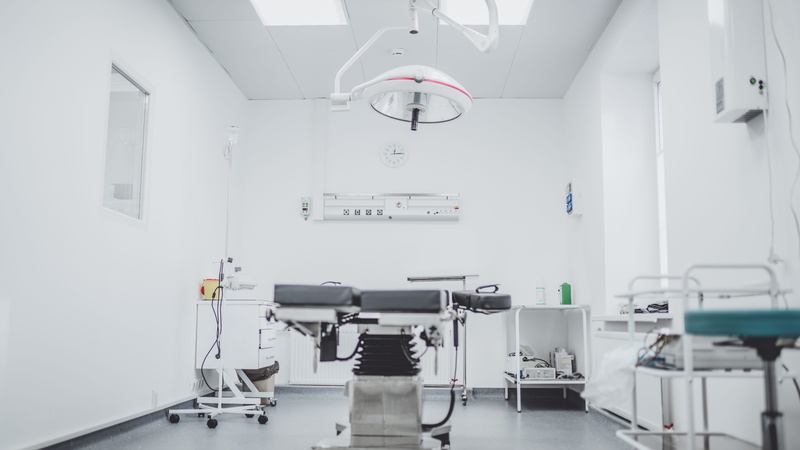 arcade, hygiene, operating room, hospital, table, 8K, black, care, ceiling, wall - building feature, building, bed, absence, middle, interior, healthcare and medicine