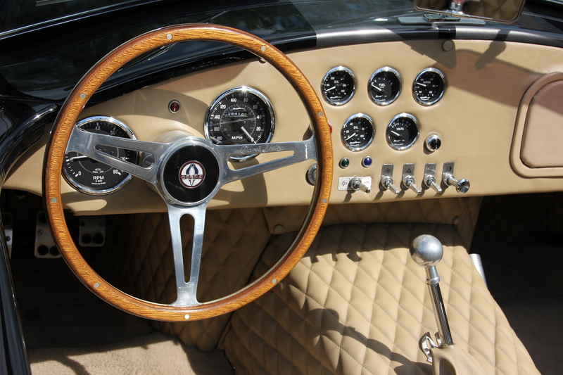performance, no people, speedo, instructions, wheel, luxury, travel, car interior, control panel, vintage car, motor, car, cockpit, dashboard, within, steering wheel