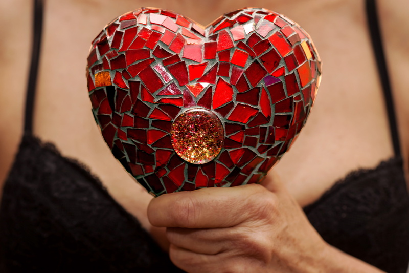 congratulations, valentines day, indoors, romance, valentines day - holiday, finger, Broken Heart, request, red, adult, wish you, romantic, close-up, give away