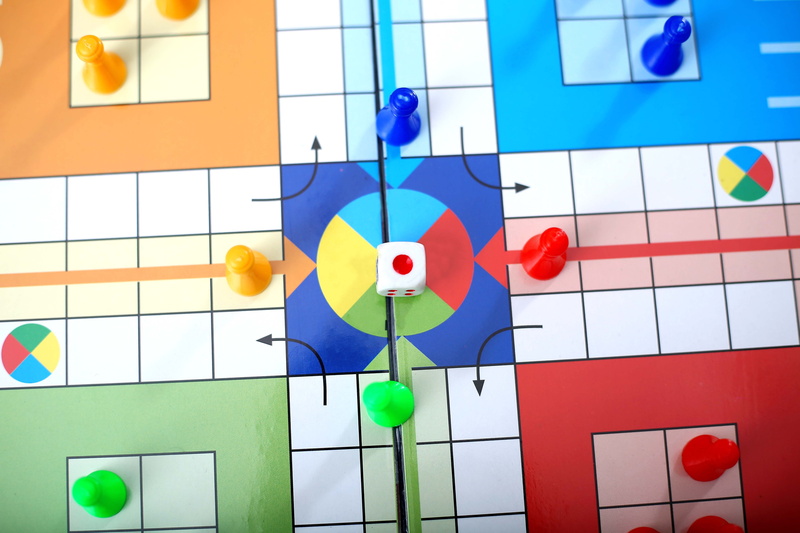 paper, window, day, toy, art and craft, team, fun, ludo, no people, green, winner, blue, architecture, people, ceiling, play, full frame, 5K, loser, pawn