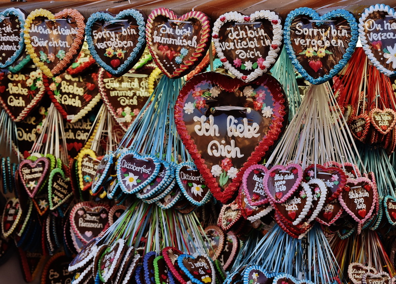 backgrounds, color, kiss me, decoration, gingerbread heart, positive emotion, festival, map, for you, folk festival, photography, cookie, abundance, multi Colored