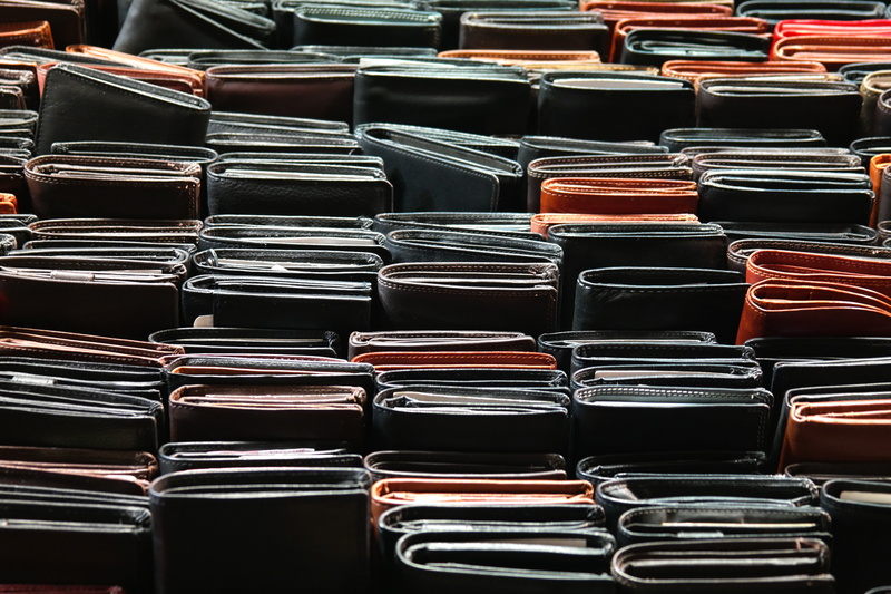 stand, money, stack, multi colored, purses, leather, sales stand, stall, fair, indoors, pay, wallet, repetition, in a row, education, assorted, year market