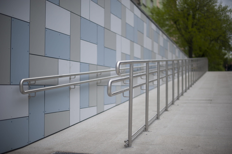 4K, window, wheelchair, city, building exterior, accessible, built structure, staircase, wall, outdoors, glass - material, handrails, day, disability