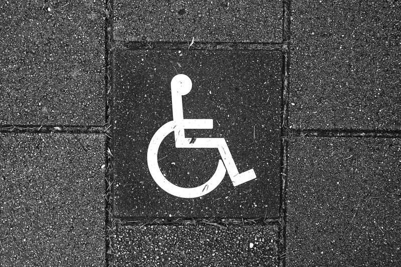 wheelchair access, vehicle, information, communication, day, accessibility, wheelchair ramp, disabled access, tile, wheelchair, road, 4K, sign, no people