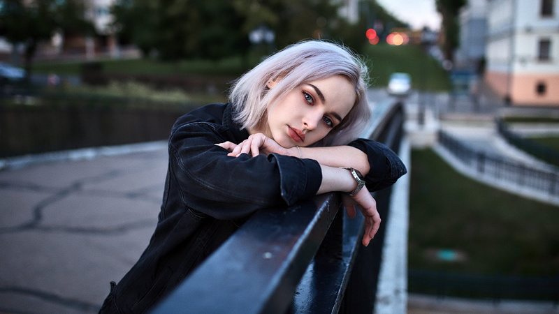 outdoors, adult, women, depression - sadness, young women, architecture, portrait, women outdoors, beauty, blond hair, contemplation, looking at camera