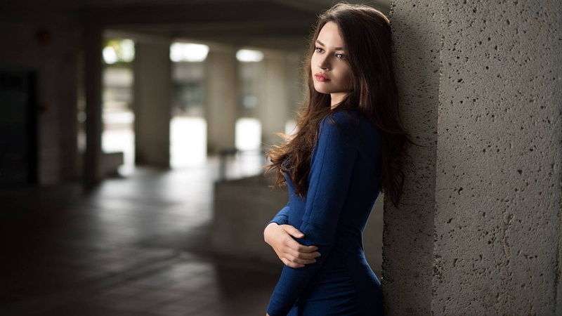 one person, contemplation, hopelessness, 720P, hair, model, adult, architectural column, long hair, women, beautiful woman, disappointment, sadness, young adult
