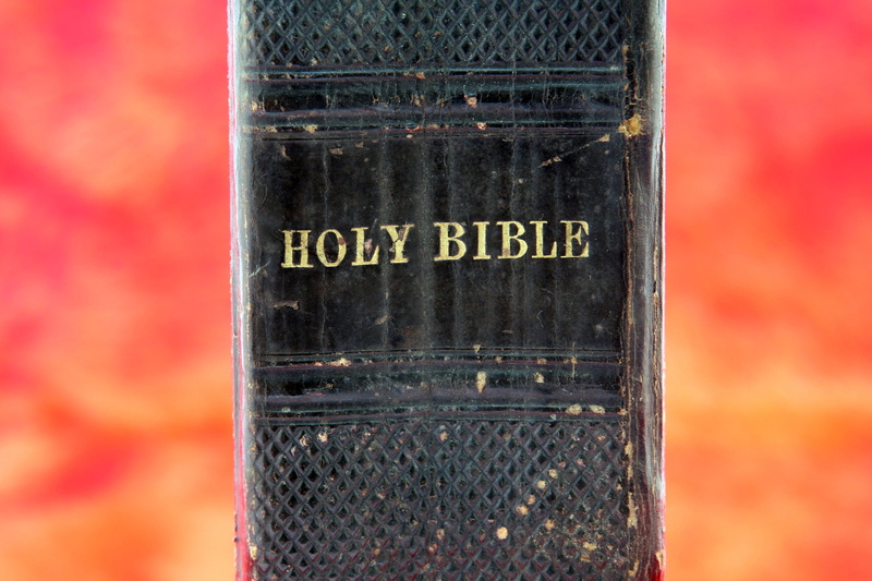 text, creed, old, technology, number, day, bible, western script, protection, baptist, good, on red, jesus, close up, red, security, eternal, hell, focus on foreground