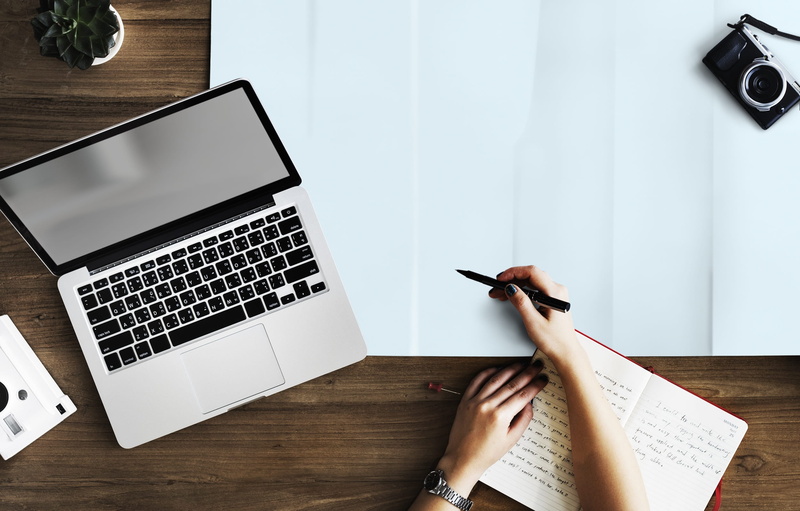 1080P, explore, one person, camera, hand, handwriting, top view, wireless technology, women, leisure, aerial view, place, writing, travel, macbook, lying