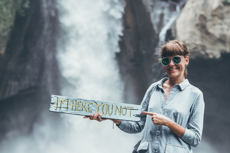 trip, outdoors, summer, fun, standing, im, person, recreation, envious, real people, smile, front, relaxation, tourism, adult, waist up, pointing, tropical