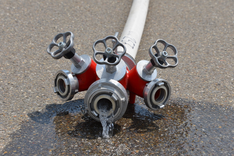delete exercise, high angle view, exercise, mode of transportation, 5K, outdoors, feuerloeschuebung, Fire, fire-extinguishing water, Fire Hose, puddle