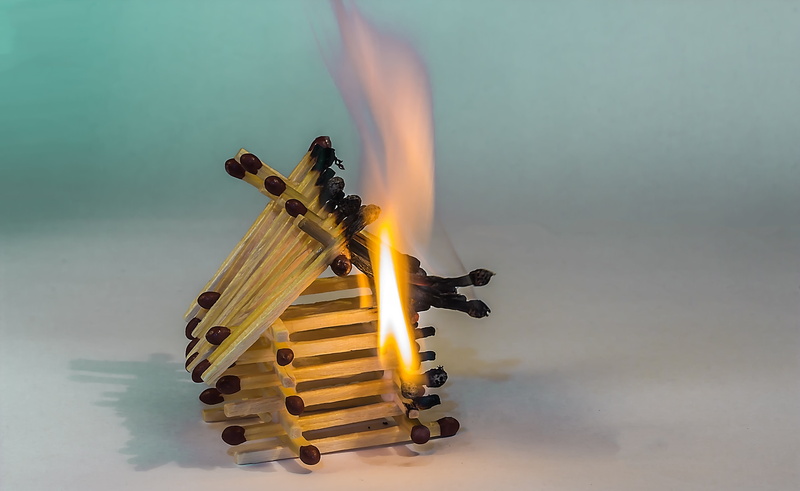 brand, matchstick house, chain reaction, heat, matches, wood, no people, matchstick, photograph, charred matchsticks, copy space, smoke - physical structure