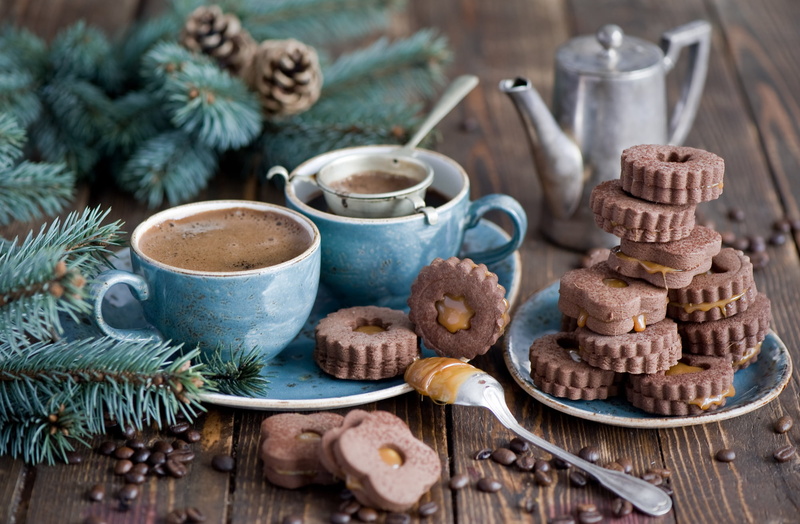 ceramic, chocolate, teapots, cake, brown, food, holiday, branches, cinnamon, cafe, cakes, focus on foreground, Anna Verdina, 1080P, cookie, dessert, crockery