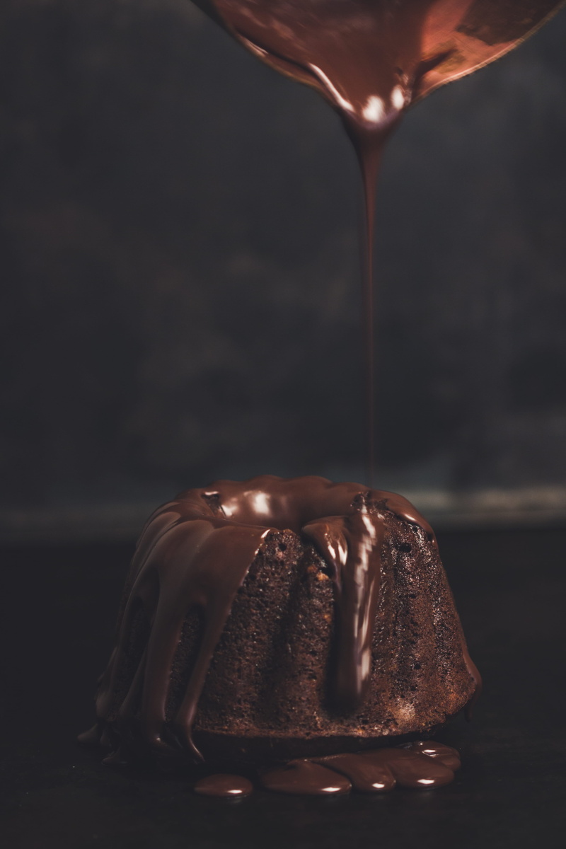 food and drink, bundt, sweet food, dripping, breakfast, still life, dessert, indulgence, chef, ready-to-eat, cake, drip, focus on foreground, pouring, close-up