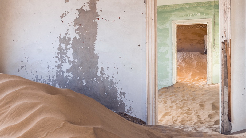 broken, nature, domestic room, window, built structure, 2K, indoors, no people, brown, mattress, room, doorway, sunlight, sand, door, floral, day, architecture